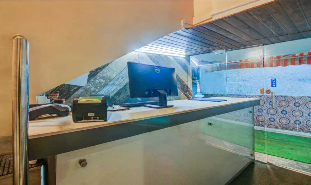 Reception area at paying guest in Santacruz East Vakola