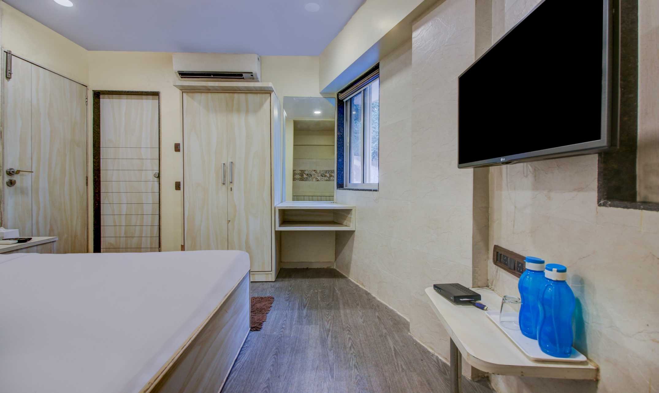 PG near Mumbai University Kalina Santacruz East furnished